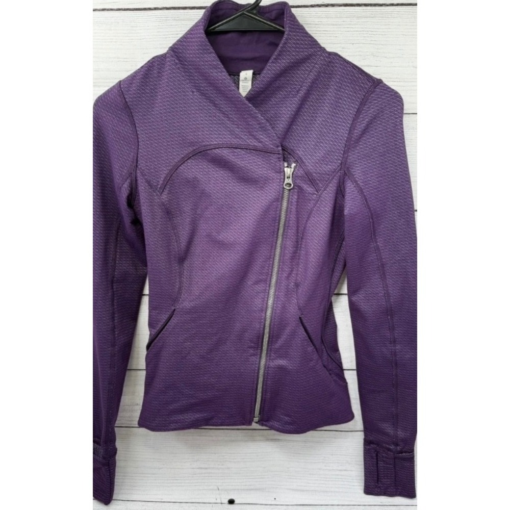 Lululemon Athletica Purple Textured Asymmetrical Zip Jacket Activewear Size 4